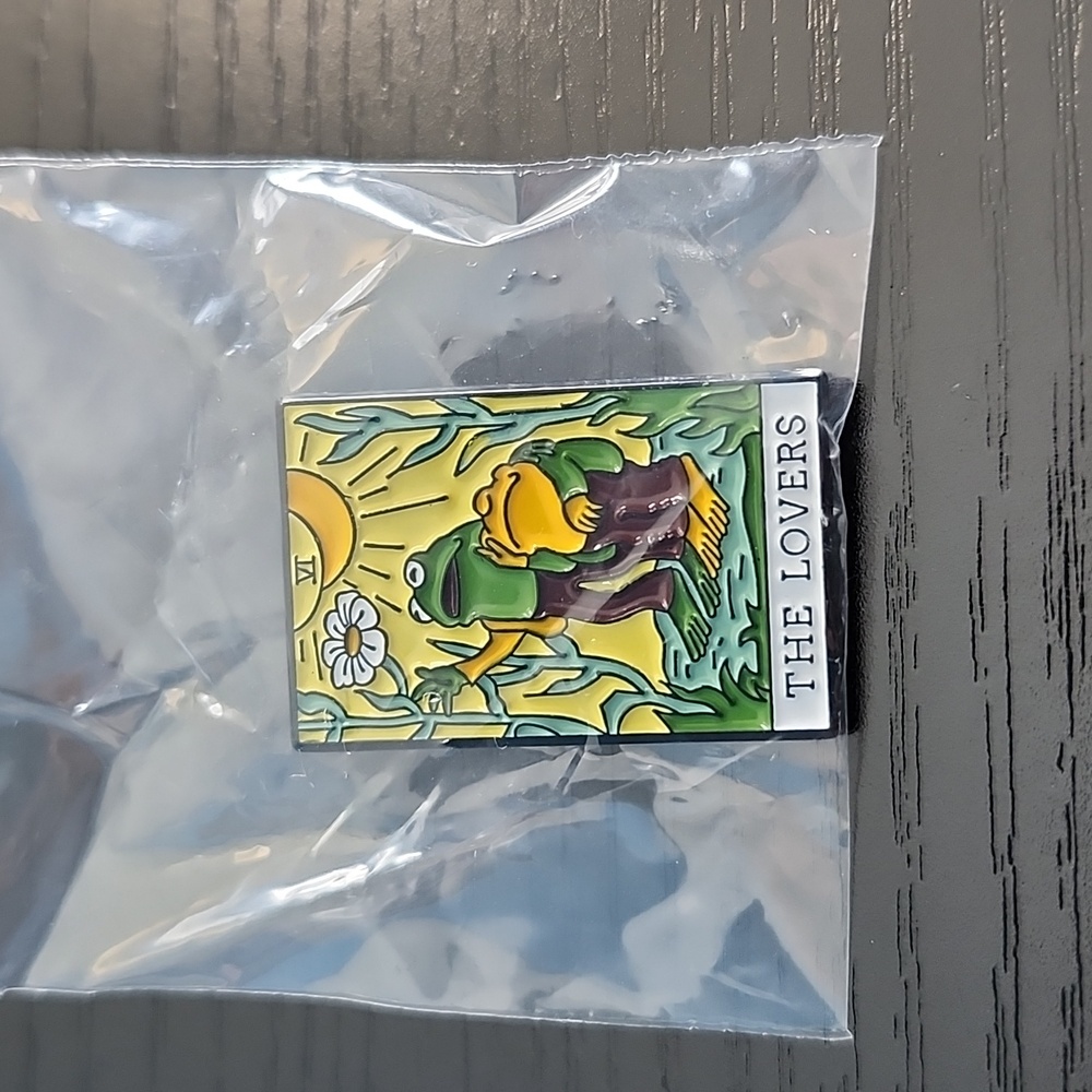 Frog and Toad Pin - Picture 3 of 4